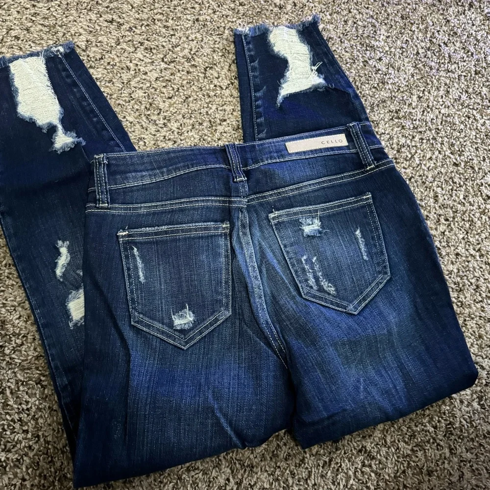 Dark Ripped jeans - Picture 3 of 3